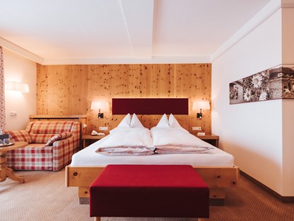 Hotels an der Piste - Hotel-Schwerpunkt: Skifahren & Kulinarik - Doppelzlimmer Zirbentraum deluxe - Hotel Schneider ****superior