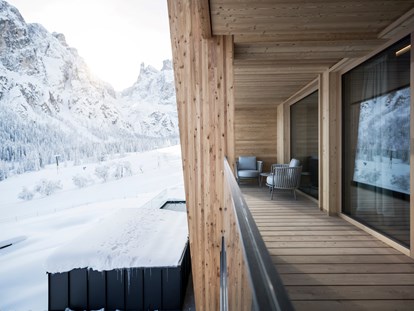 Hotels an der Piste - Trockenraum - Wolkenstein (Trentino-Südtirol) - Alle Zimmer sind mit einem Balkon zur Süd- oder zur Nordseite ausgestattet - Hotel Cappella