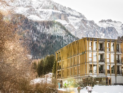 Hotels an der Piste - Hotel-Schwerpunkt: Skifahren & Wellness - Skigebiet Gröden - Aussenansicht Mountain Design Hotel EdenSelva - Mountain Design Hotel EdenSelva