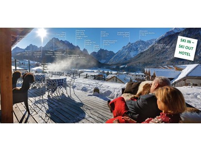 Hotels an der Piste - geführte Skitouren - Skigebiet 3 Zinnen Dolomites - Blick von der Terrasse - Berghotel Sexten Dolomiten