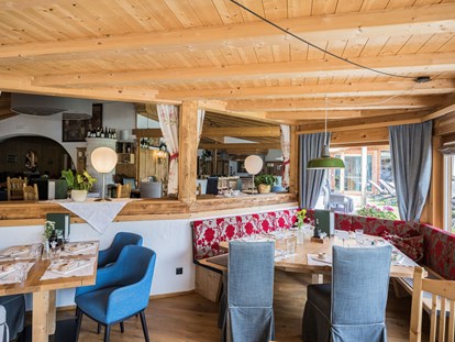 Hotels an der Piste - Skigebiet 3 Zinnen Dolomites - Restaurant - Berghotel Sexten Dolomiten