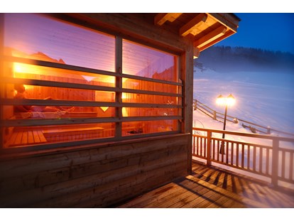 Hotels an der Piste - Hotel-Schwerpunkt: Skifahren & Wellness - Geiselsberg - Olang - Außensauna - Berghotel Sexten Dolomiten