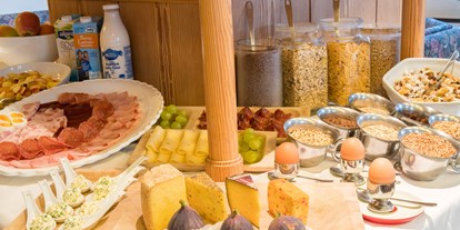 Hotels an der Piste - Hotel-Schwerpunkt: Skifahren & Tourengehen - Mals - Frühstück - Breakfast - Piccolo Hotel Gurschler