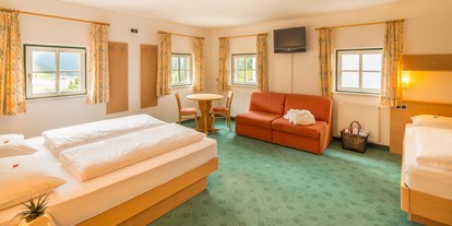 Hotels an der Piste - Hotel-Schwerpunkt: Skifahren & Wellness - Nauders - 3-5 Bett-Zimmer Kurzhof - Piccolo Hotel Gurschler
