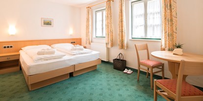Hotels an der Piste - Hotel-Schwerpunkt: Skifahren & Familie - Trentino-Südtirol - 2 Bett-Zimmer Kurzhof - Piccolo Hotel Gurschler