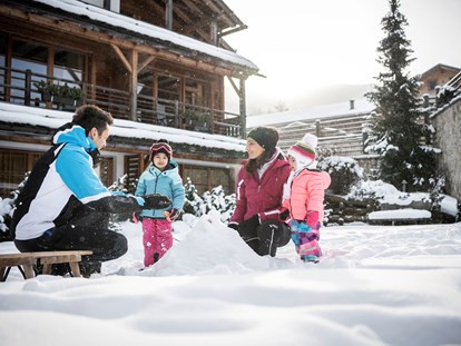 Hotels an der Piste - Pools: Außenpool beheizt - Skigebiet 3 Zinnen Dolomites - Post Alpina - Family Mountain Chalets