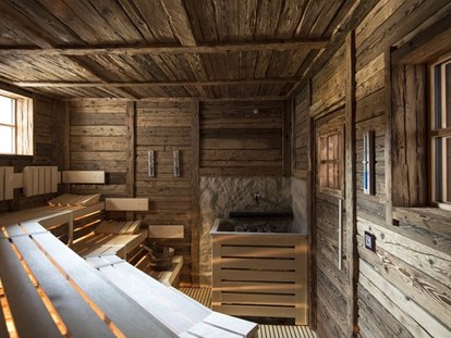 Hotels an der Piste - Südtirol - Sauna - Post Alpina - Family Mountain Chalets