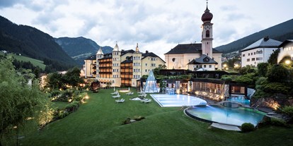 Hotels an der Piste - Hallenbad - Kolfuschg in Corvara - Sommer - Hotel ADLER DOLOMITI