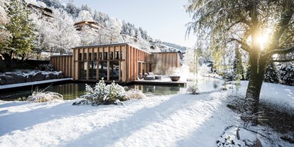 Hotels an der Piste - Skiraum: Skispinde - Skigebiet Gröden - Lakeside Saunas - Hotel ADLER DOLOMITI