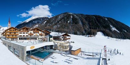 Hotels an der Piste - Hotel-Schwerpunkt: Skifahren & Familie - Reischach (Trentino-Südtirol) - Direkter Zugang vom Hotel zum Skigebiet Gitschberg-Jochtal mit 55 Pistenkilometern.
Einfache Erreichbarkeit (12 km von Autobahnausfahrt Brixen/Pustertal - Familienhotel Huber