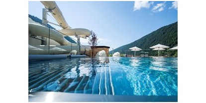 Hotels an der Piste - Pools: Infinity Pool - St. Ulrich/Gröden - Familienhotel Huber