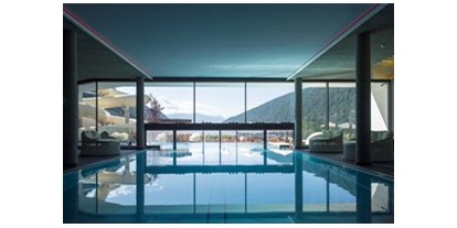 Hotels an der Piste - Pools: Infinity Pool - Brenner - Familienhotel Huber