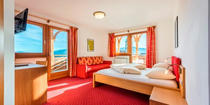 Hotels an der Piste - Pools: Innenpool - Alta Badia - Zimmer Aöüom Deluxe - Hotel Alpenfrieden