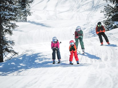 Hotels an der Piste - Hunde: erlaubt - Jochberg (Jochberg) - Ski fahren am Ellmauhof - Familienresort Ellmauhof - das echte All Inclusive ****S
