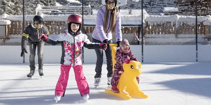 Hotels an der Piste - Skikurs direkt beim Hotel: für Kinder - Söll - Eislaufplatz - Galtenberg Family & Wellness Resort