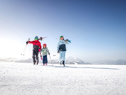 Hotels an der Piste - geführte Skitouren - Flachau - Winter Familie - Familienresort Reslwirt ****