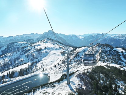Hotels an der Piste - Hotel-Schwerpunkt: Skifahren & Kulinarik - Salzburg - winter - Familienresort Reslwirt ****