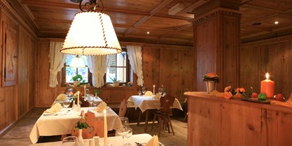 Hotels an der Piste - Oberndorf in Tirol - "Alte Stube" - Landhotel Schermer