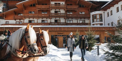 Hotels an der Piste - Pools: Innenpool - Skigebiet Dorfgastein-Großarltal - Hotel Tauernhof