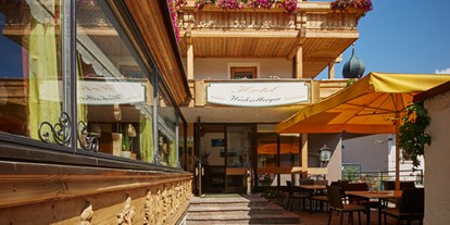 Hotels an der Piste - Sauna - Saalbach Hinterglemm - Hoteleingang - Hotel Wechselberger
