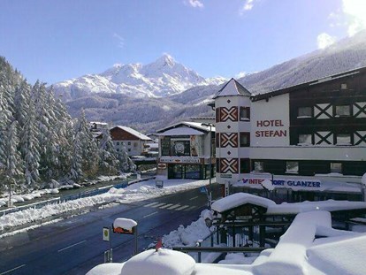 Hotels an der Piste - Verpflegung: Frühstück - Skigebiet Sölden - Aussenansicht Winter - stefan Hotel