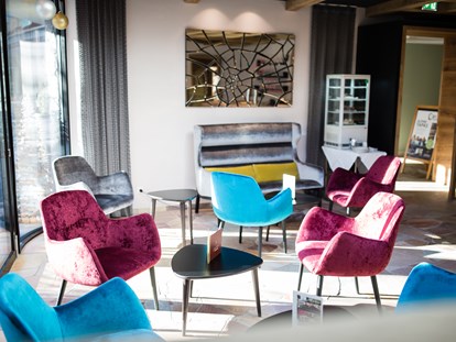 Hotels an der Piste - Verpflegung: Frühstück - Skigebiet Sölden - cafe-bar-lounge - stefan Hotel