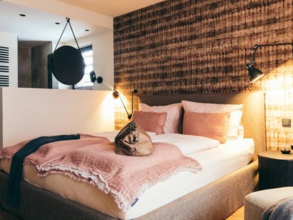 Hotels an der Piste - Hunde: auf Anfrage - Oberndorf in Tirol - Gold Zimmer - Boutique Hotel Das Rivus