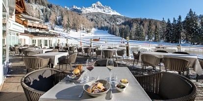 Hotels an der Piste - Skikurs direkt beim Hotel: eigene Skischule - Trentino-Südtirol - Hotel Sonnalp