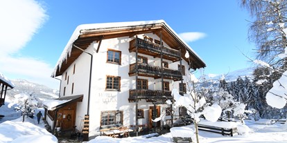 Hotels an der Piste - barrierefrei - Graubünden - Hotel Ucliva in Waltensburg
100 Meter bis zur Piste - Hotel Ucliva