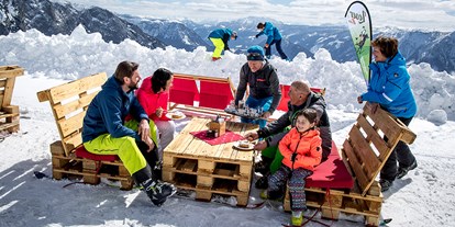 Hotels an der Piste - Steiermark - Familiengenuss in der Loser Alm mit herrlichen Panoramablicken ins Ausseerland-Salzkammergut. - Skigebiet Loser Altaussee