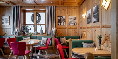 Hotels an der Piste - Hotel-Schwerpunkt: Skifahren & Ruhe - Hotelbar - Ski & Bike Hotel Wiesenegg