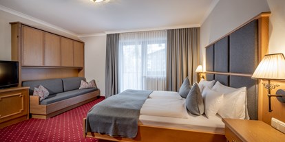 Hotels an der Piste - Sauna - Saalbach Hinterglemm - Zimmeransicht - Ski & Bike Hotel Wiesenegg