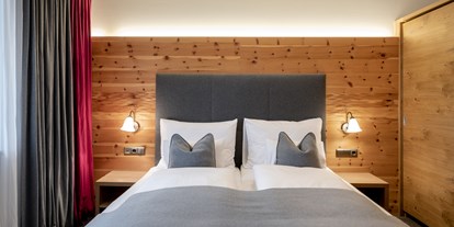 Hotels an der Piste - Skiraum: Skispinde - St. Johann in Tirol - Zimmeransicht - Ski & Bike Hotel Wiesenegg