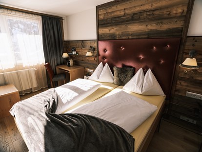 Hotels an der Piste - Hotel-Schwerpunkt: Skifahren & Romantik - Großarl - Die kuschlig-stylischen Doppelzimmer mit Panoramablick, auf Wunsch mit Balkon! - Hotel Kristall Obertauern