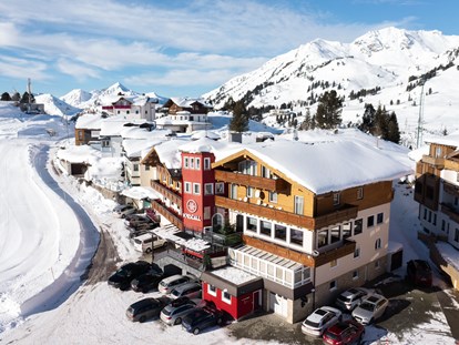 Hotels an der Piste - geführte Skitouren - Katschberghöhe - Vom Bett auf die Piste! - Hotel Kristall Obertauern