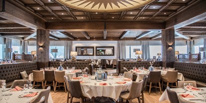 Hotels an der Piste - Pools: Innenpool - Davos Platz - Hauptrestaurant - ROBINSON Arosa - ADULTS ONLY (18+)