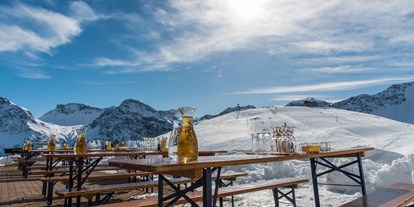 Hotels an der Piste - Skiservice: Skireparatur - Flims Waldhaus - Eigenes Bergrestaurant - ROBINSON Arosa - ADULTS ONLY (18+)