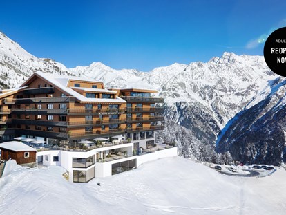 Hotels an der Piste - Hotel-Schwerpunkt: Skifahren & Wellness - Österreich - Außenansicht ab Nov 2022 - Hotel Schöne Aussicht