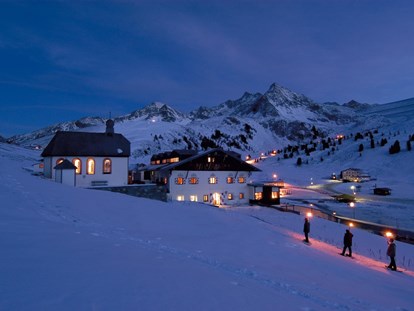 Hotels an der Piste - Skiservice: vorhanden - Lermoos - Nachtaufnahme Jagdschloss-Resort - Jagdschloss-Resort