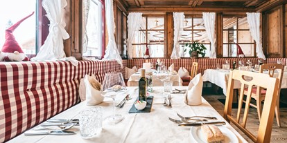 Hotels an der Piste - Skiservice: vorhanden - Oberstdorf - Abends beim 6-Gänge Menü schlemmen - Hotel Warther Hof