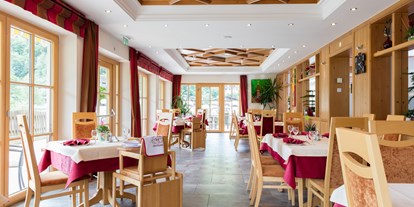 Hotels an der Piste - Pools: Sportbecken - St. Johann in Tirol - Restaurant Wintergarten - Wellness- und Familienhotel Egger in TOP LAGE