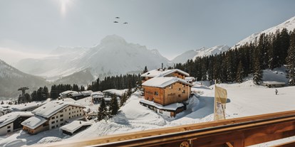 Hotels an der Piste - Kinder-/Übungshang - Schröcken - Panoramaaussicht aus dem ZImmer - Hotel Goldener Berg