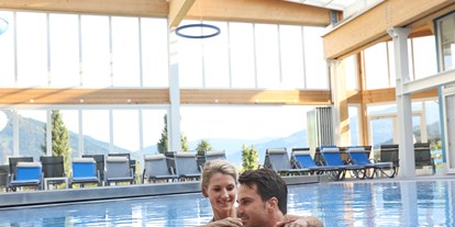 Hotels an der Piste - Hallenbad - Filzmoos (Filzmoos) - Nachdem Skifahren gönnen Sie sich die Auszeit in unserem Wellnessbereich mit tollem Schwimmbad - Schlosshotel Lacknerhof****S Flachau