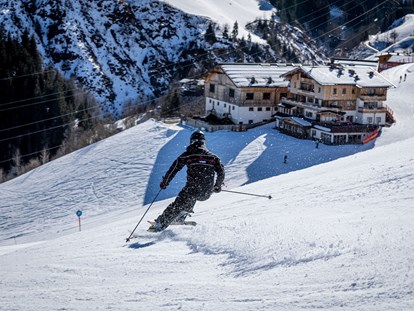 Hotels an der Piste - Preisniveau: moderat - Oberndorf in Tirol - Ski-In & Ski-Out am Perfeldhof - Ferienwohnungen Perfeldhof