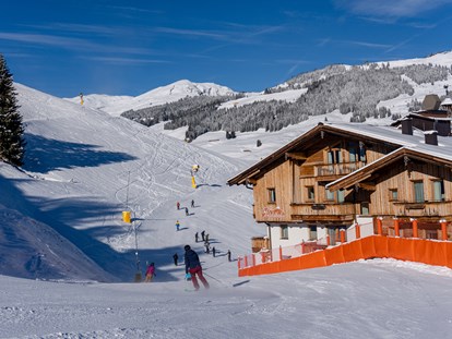 Hotels an der Piste - Skiraum: videoüberwacht - Uttendorf (Uttendorf) - Ferienwohnungen Perfeldhof