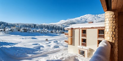 Hotels an der Piste - Sonnenterrasse - Davos Dorf - Ausblick vom Zimmer - Bestzeit Lifestyle & Sport Hotel