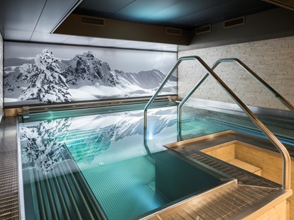 Hotels an der Piste - Wellnessbereich - Graubünden - Whirlpool - Precise Tale Seehof Davos