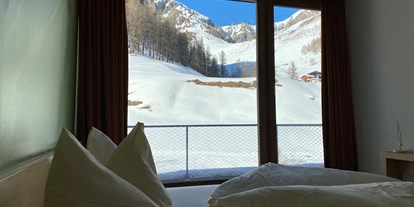 Hotels an der Piste - Hotel-Schwerpunkt: Skifahren & Sparen - Reschen - Panoramazimmer - Smart-Hotel