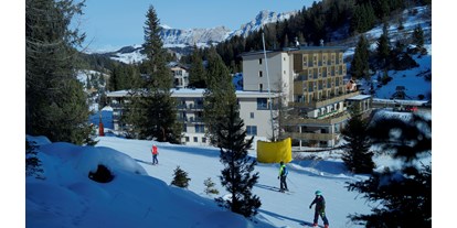 Hotels an der Piste - Skikurs direkt beim Hotel: für Erwachsene - St.Kassian - Ski-In / Ski-Out 
 - Sports&Nature Hotel Boè