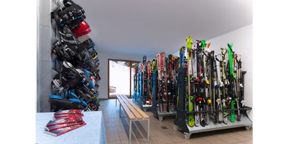 Hotels an der Piste - Skiverleih - Skiregion Alta Badia - Skiroom direkt auf der Skipiste - Sports&Nature Hotel Boè